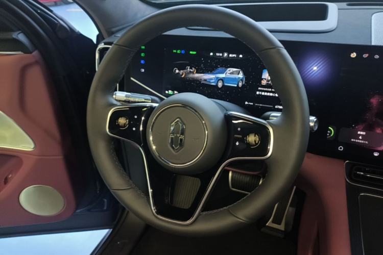 Used Hima AITO M8 2025 Extended-Range Ultra Version 53.4 kWh 5-Seater Edition Steering Wheel