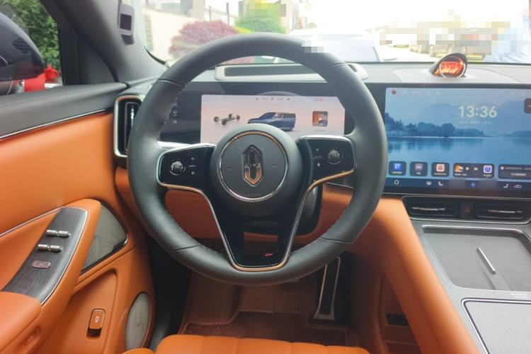 Used Hima AITO M8 2025 Extended-Range Max Version 37 kWh 5-Seater Steering Wheel