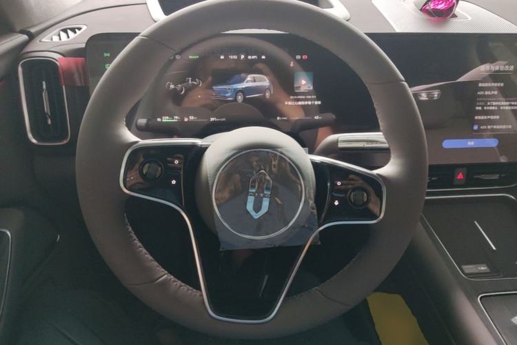 Used Hima AITO M8 2025 Extended-Range Ultra Version 53.4 kWh 6-Seater Edition Steering Wheel