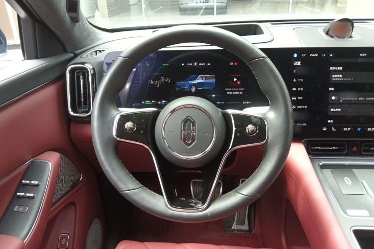 Used Hima AITO M8 2025 Extended-Range Max+ Version 53.4 kWh 6-Seater Edition Steering Wheel