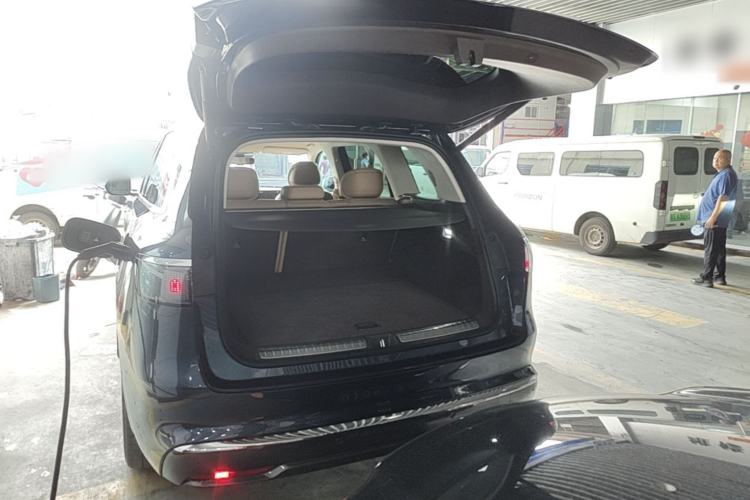 Used Hima AITO M8 2025 Extended-Range Max+ Version 53.4 kWh 5-Seater Edition Trunk