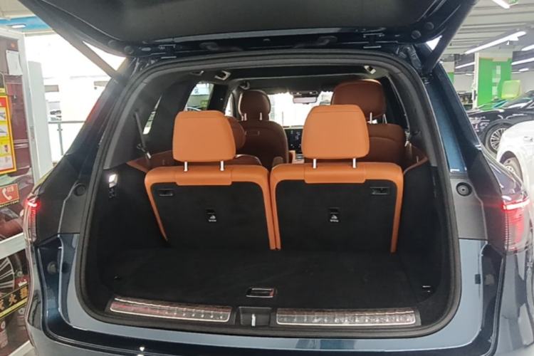 Used Hima AITO M8 2025 Extended-Range Ultra Version 53.4 kWh 6-Seater Edition Trunk