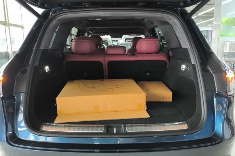Used Hima AITO M8 2025 Extended-Range Ultra Version 53.4 kWh 5-Seater Edition Trunk