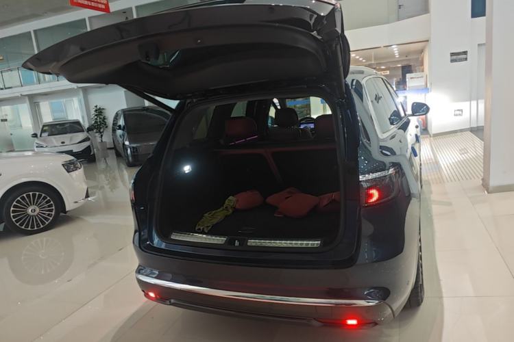 Used Hima AITO M8 2025 Extended-Range Ultra Version 53.4 kWh 5-Seater Edition Trunk