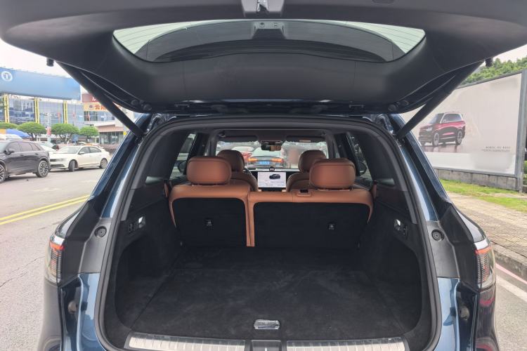 Used Hima AITO M8 2025 Extended-Range Max+ Version 53.4 kWh 5-Seater Edition Trunk