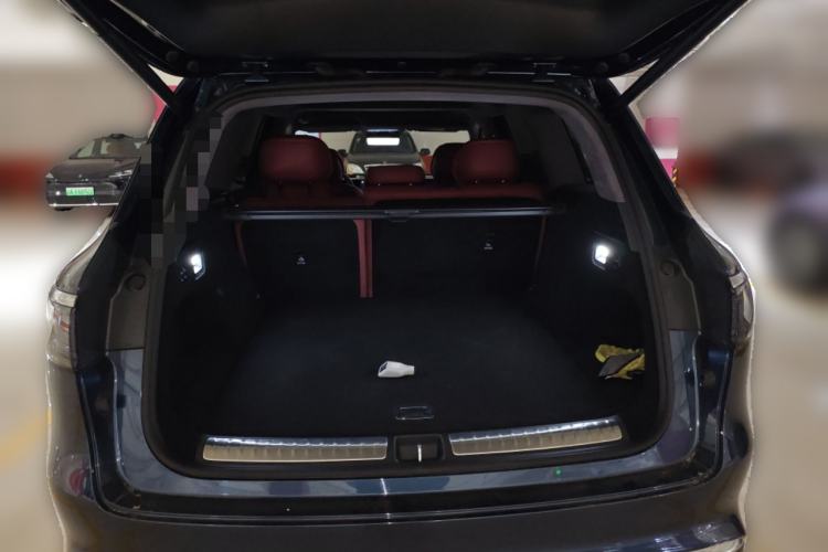 Used Hima AITO M8 2025 Extended-Range Ultra Version 53.4 kWh 5-Seater Edition Trunk