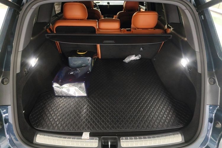 Used Hima AITO M8 2025 Extended-Range Max+ Version 53.4 kWh 5-Seater Edition Trunk