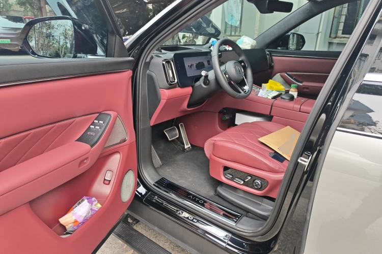 Used Hima AITO M8 2025 Model, Pure Electric Max+ Six-Seat Long-Range Version Driver Seat