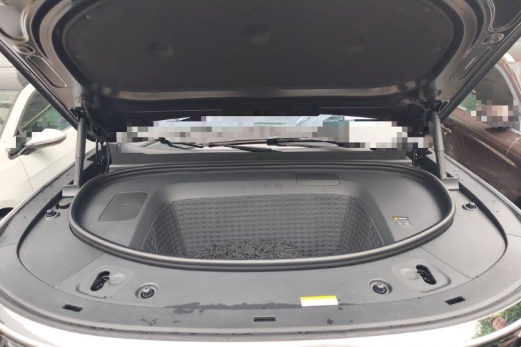 Used Hima AITO M8 2025 Model Pure Electric Max+ Six-Seater All-Wheel-Drive (896-line LiDAR) Engine Bay
