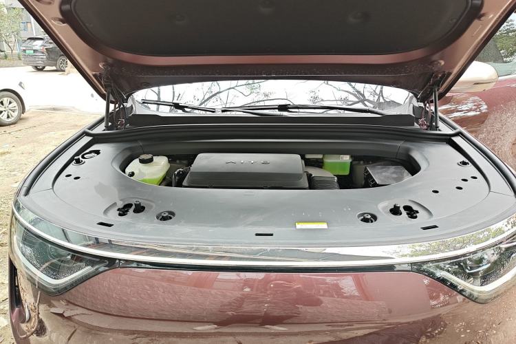 Used Hima AITO M8 2025 Extended-Range Max+ Version 53.4 kWh 5-Seater Edition Engine Bay