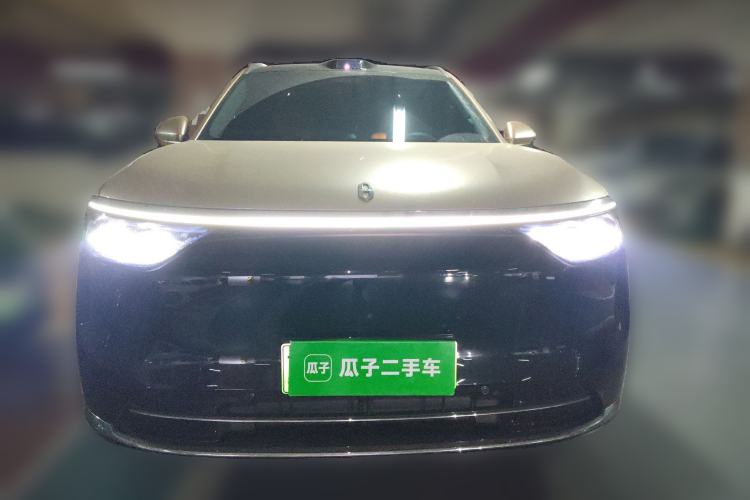Used Hima AITO M8 2025 Extended-Range Max+ Version 53.4 kWh 6-Seater Edition Front