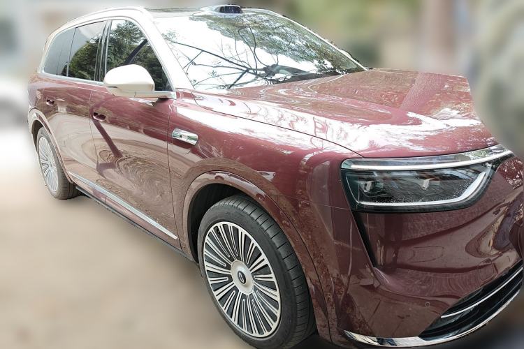 Used Hima AITO M8 2025 Extended-Range Max+ Version 53.4 kWh 5-Seater Edition Front Right 45 Deg