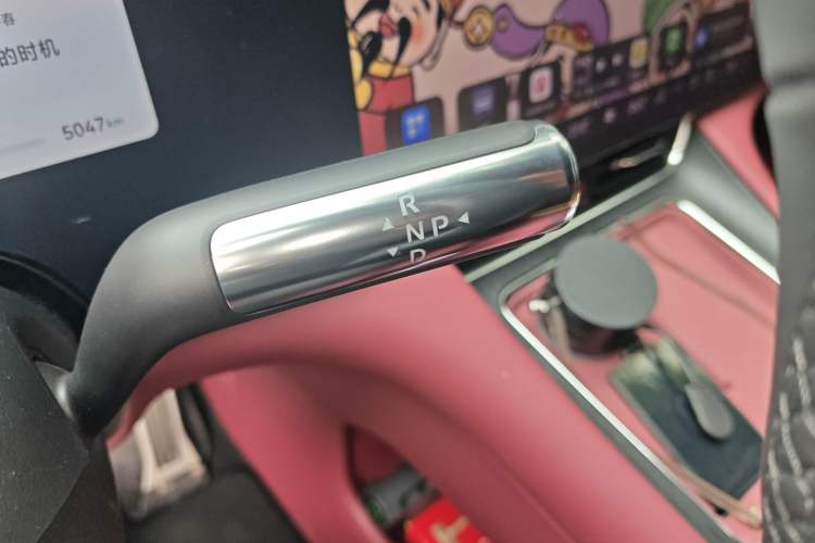 Used Hima AITO M8 2025 Model, Pure Electric Max+ Six-Seat Long-Range Version Gear Lever
