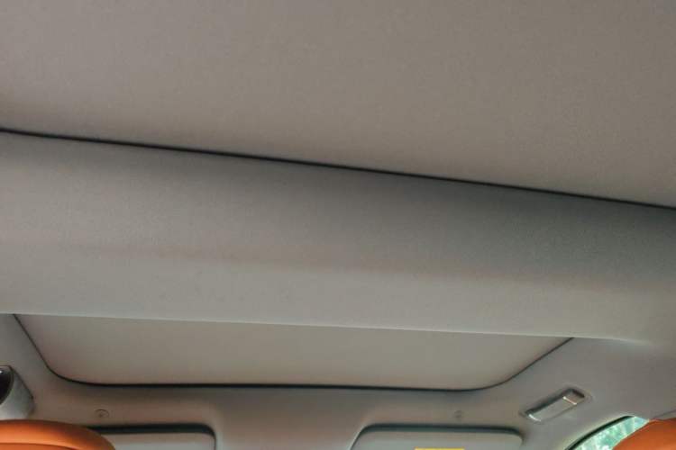 Used Hima AITO M8 2025 Extended-Range Max+ Version 53.4 kWh 6-Seater Edition Headliner