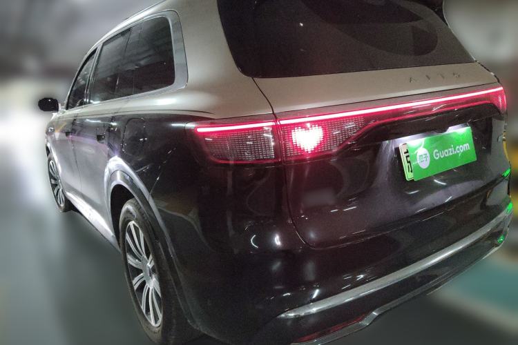 Used Hima AITO M8 2025 Extended-Range Max+ Version 53.4 kWh 6-Seater Edition Rear Left 45 Deg