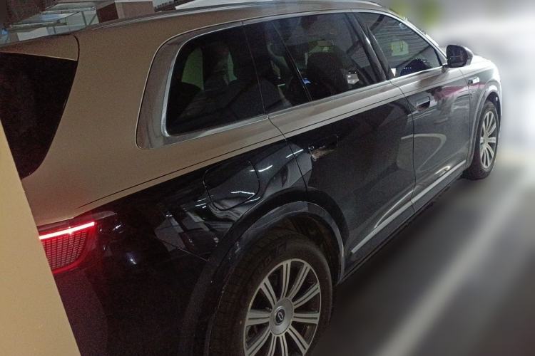 Used Hima AITO M8 2025 Extended-Range Max+ Version 53.4 kWh 5-Seater Edition Rear Right 45 Deg