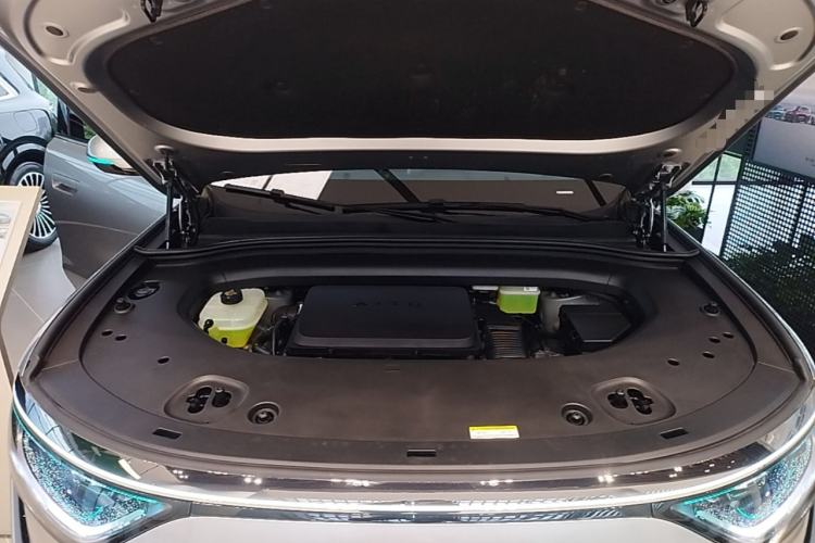 Used Hima AITO M8 2025 Extended-Range Max+ Version 53.4 kWh 5-Seater Edition Engine Bay