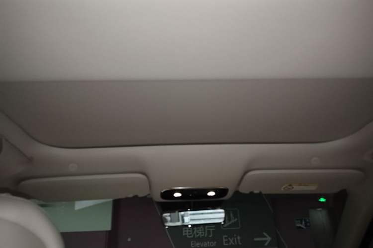 Used Hima AITO M8 2025 Extended-Range Max+ Version 53.4 kWh 6-Seater Edition Headliner