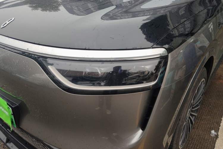 Used Hima AITO M8 2025 Model, Pure Electric Max+ Six-Seat Long-Range Version Left Front Headlight