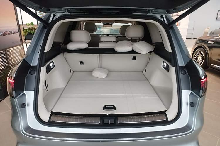 Used Hima AITO M8 2025 Extended-Range Max+ Version 53.4 kWh 5-Seater Edition Trunk