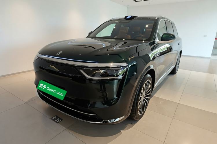 Hima AITO M8 2025 Extended-Range Ultra Version 53.4 kWh 6-Seater Edition