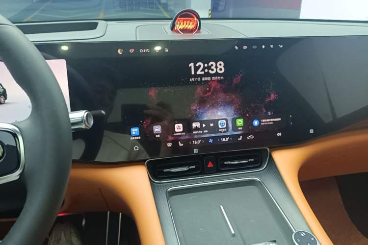 Used Hima AITO M8 2025 Extended-Range Max+ Version 53.4 kWh 6-Seater Edition Audio And AC Panel