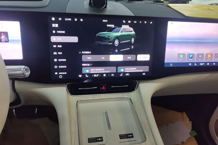 Used Hima AITO M8 2025 Extended-Range Max+ Version 53.4 kWh 6-Seater Edition Audio And AC Panel