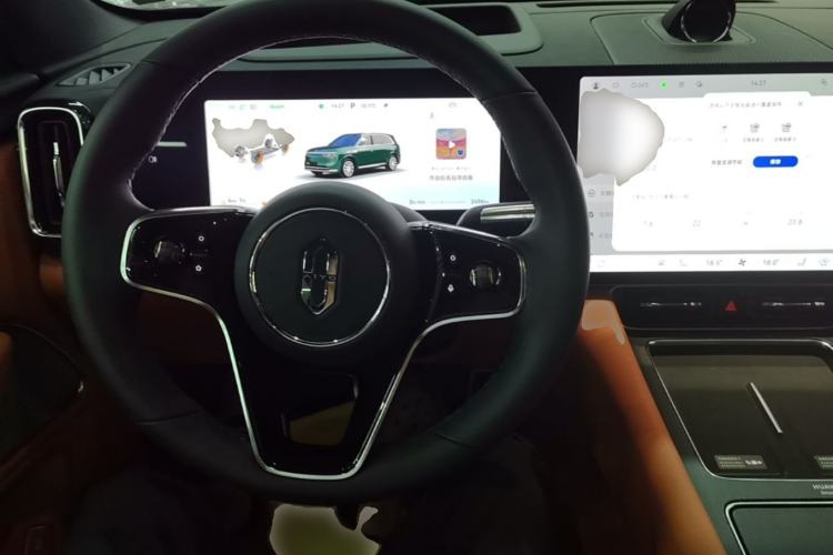 Used Hima AITO M8 2025 Extended-Range Ultra Version 53.4 kWh 6-Seater Edition Center Console