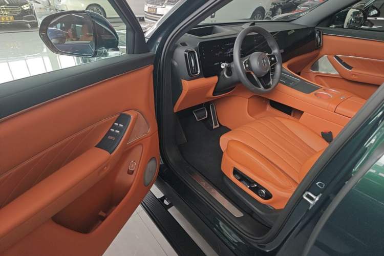 Used Hima AITO M8 2025 Extended-Range Ultra Version 53.4 kWh 6-Seater Edition Driver Seat