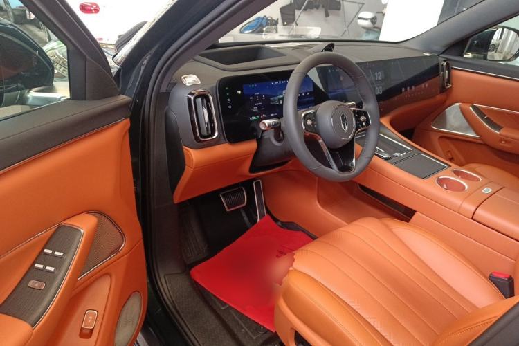 Used Hima AITO M8 2025 Extended-Range Max+ Version 53.4 kWh 6-Seater Edition Driver Seat