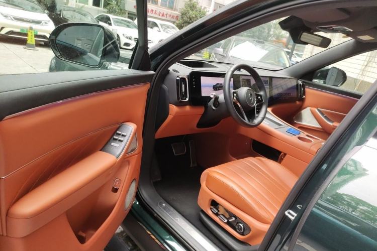 Used Hima AITO M8 2025 Extended-Range Ultra Version 53.4 kWh 6-Seater Edition Driver Seat