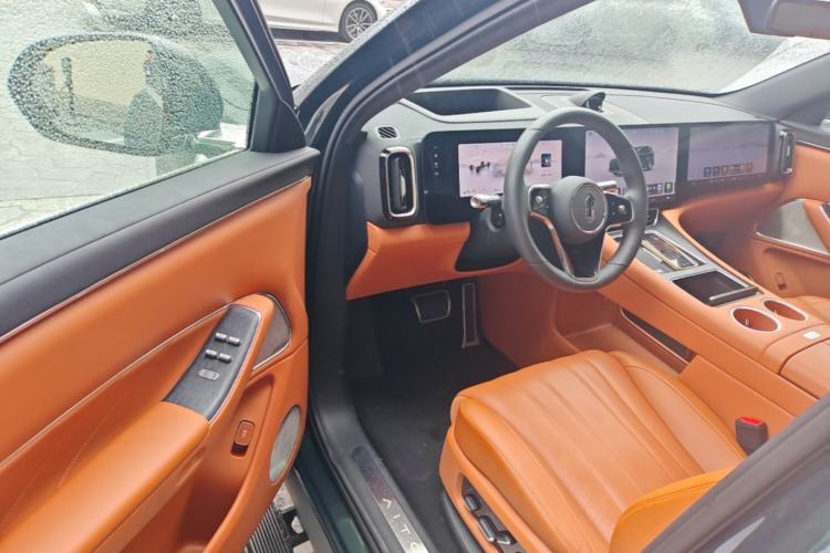 Used Hima AITO M8 2025 Extended-Range Ultra Version 53.4 kWh 6-Seater Edition Driver Seat