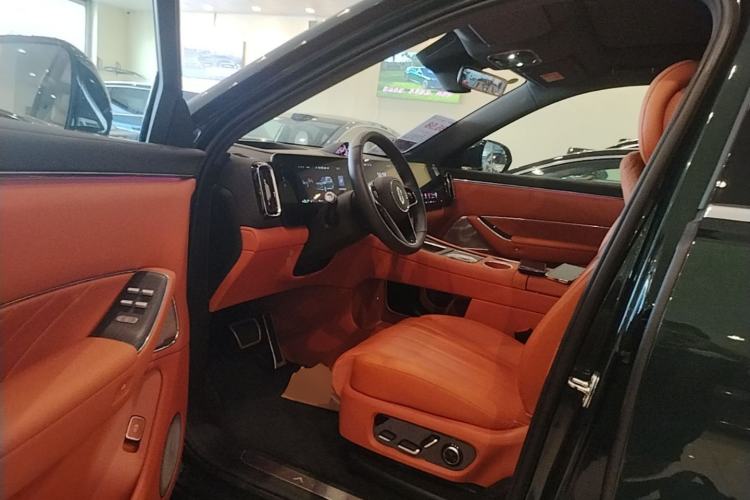 Used Hima AITO M8 2025 Extended-Range Ultra Version 53.4 kWh 6-Seater Edition Driver Seat