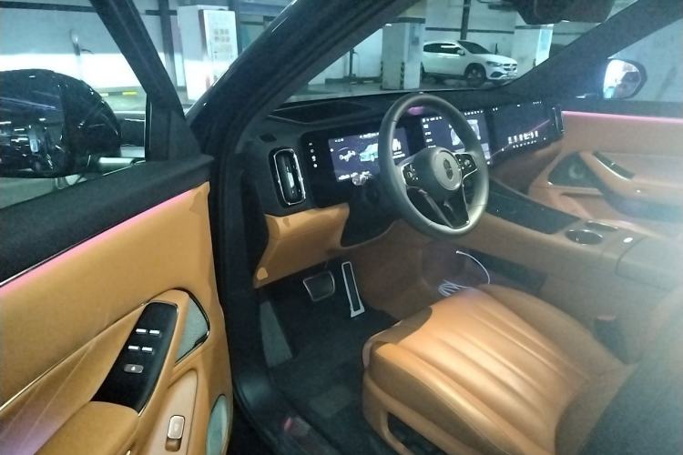 Used Hima AITO M8 2025 Extended-Range Max Version 37 kWh 5-Seater Driver Seat