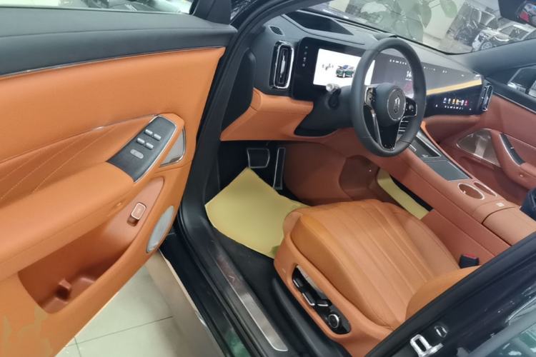 Used Hima AITO M8 2025 Extended-Range Ultra Version 53.4 kWh 6-Seater Edition Driver Seat