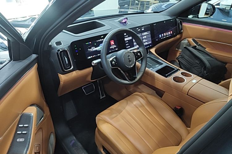 Used Hima AITO M8 2025 Extended-Range Ultra Version 53.4 kWh 6-Seater Edition Driver Seat