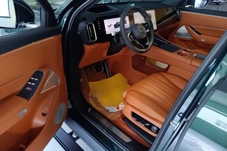 Used Hima AITO M8 2025 Extended-Range Max+ Version 53.4 kWh 6-Seater Edition Driver Seat
