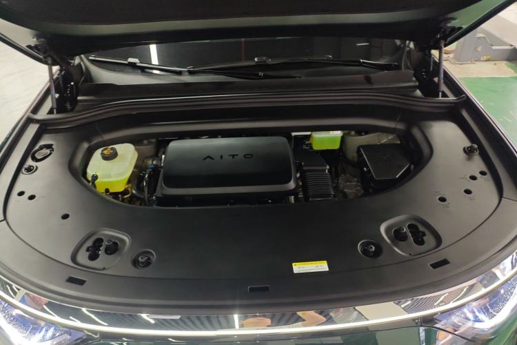 Used Hima AITO M8 2025 Extended-Range Ultra Version 53.4 kWh 6-Seater Edition Engine Bay