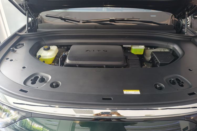 Used Hima AITO M8 2025 Extended-Range Ultra Version 53.4 kWh 6-Seater Edition Engine Bay