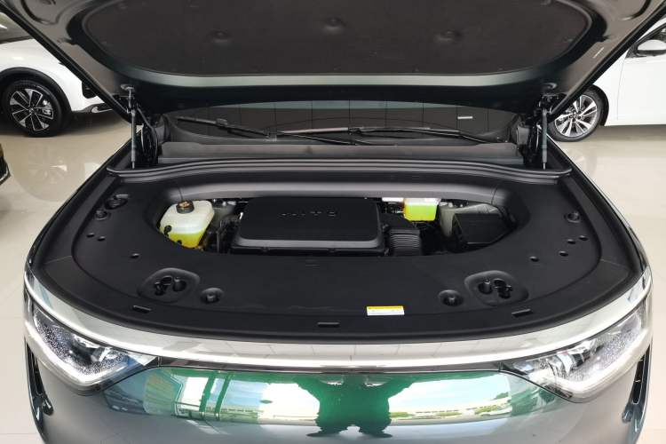 Used Hima AITO M8 2025 Extended-Range Max+ Version 53.4 kWh 5-Seater Edition Engine Bay