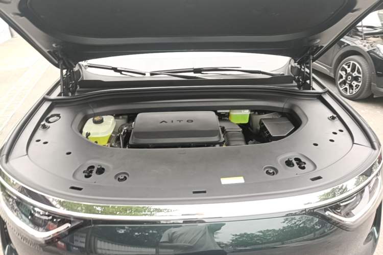 Used Hima AITO M8 2025 Extended-Range Ultra Version 53.4 kWh 6-Seater Edition Engine Bay
