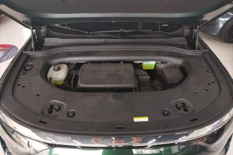 Used Hima AITO M8 2025 Extended-Range Ultra Version 53.4 kWh 6-Seater Edition Engine Bay