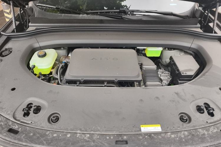 Used Hima AITO M8 2025 Extended-Range Max+ Version 53.4 kWh 5-Seater Edition Engine Bay