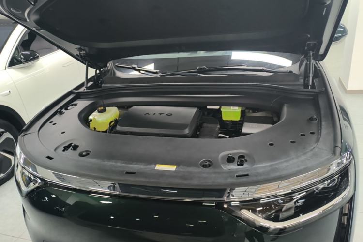 Used Hima AITO M8 2025 Extended-Range Ultra Version 53.4 kWh 6-Seater Edition Engine Bay