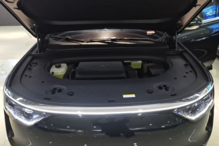 Used Hima AITO M8 2025 Extended-Range Ultra Version 53.4 kWh 6-Seater Edition Engine Bay