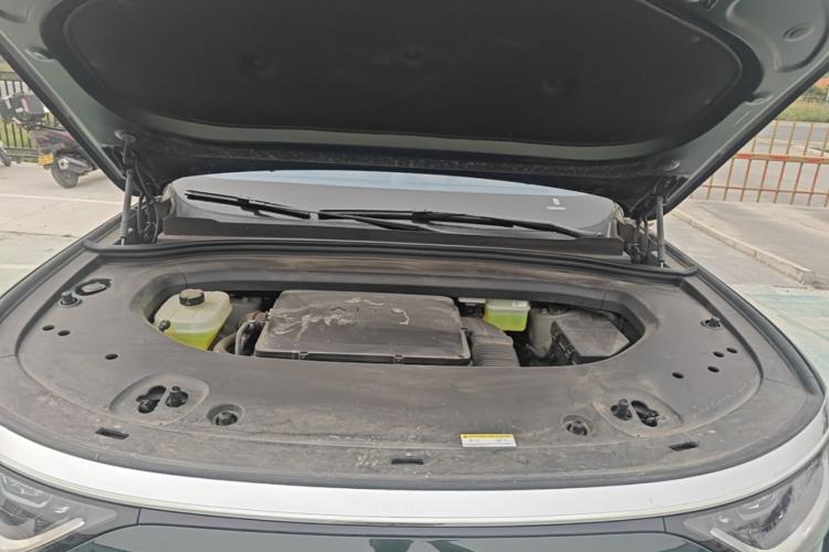Used Hima AITO M8 2025 Extended-Range Max+ Version 53.4 kWh 6-Seater Edition Engine Bay