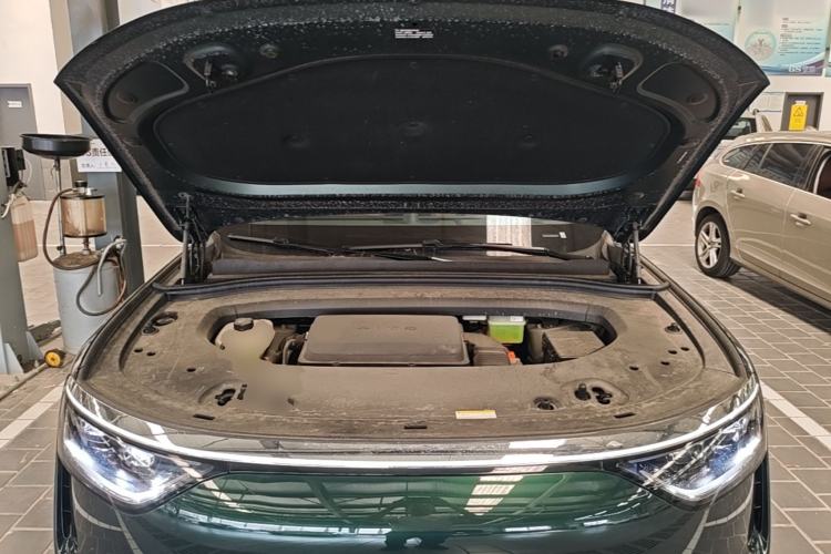 Used Hima AITO M8 2025 Extended-Range Ultra Version 53.4 kWh 6-Seater Edition Engine Bay