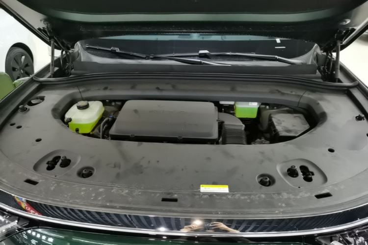 Used Hima AITO M8 2025 Extended-Range Max+ Version 53.4 kWh 5-Seater Edition Engine Bay