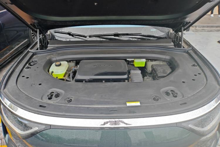 Used Hima AITO M8 2025 Extended-Range Ultra Version 53.4 kWh 6-Seater Edition Engine Bay