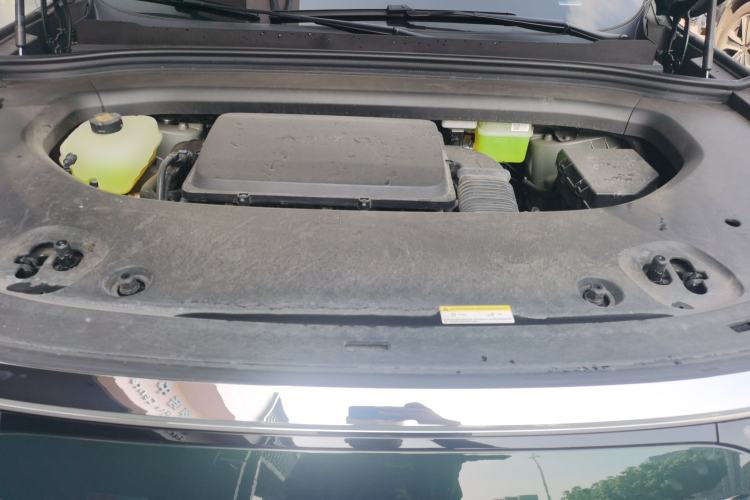 Used Hima AITO M8 2025 Extended-Range Ultra Version 53.4 kWh 6-Seater Edition Engine Bay